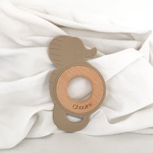 Load image into Gallery viewer, Jouet de dentition hippocampe