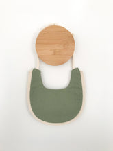 Load image into Gallery viewer, Bavoir réversible - Zack